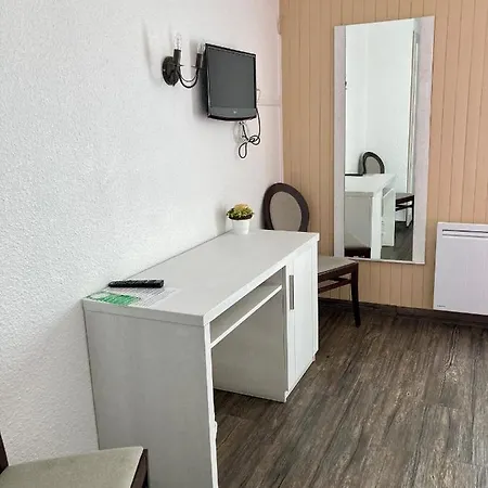 Otel Le Catinat Fleuri 2*