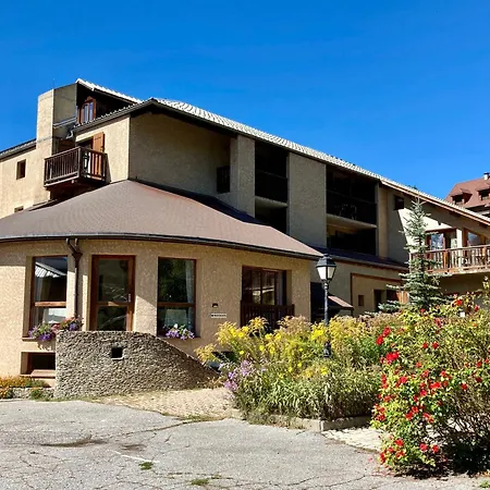 Otel Le Catinat Fleuri